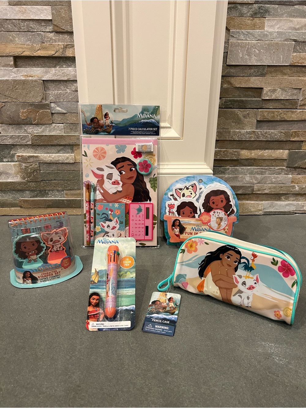 Moana Stationery & Calculator Set, Stamp Set, Bath Toys,Pencil Case&Color Pen